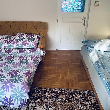 Halmaj Toerpi Apartman מראה חיצוני תמונה